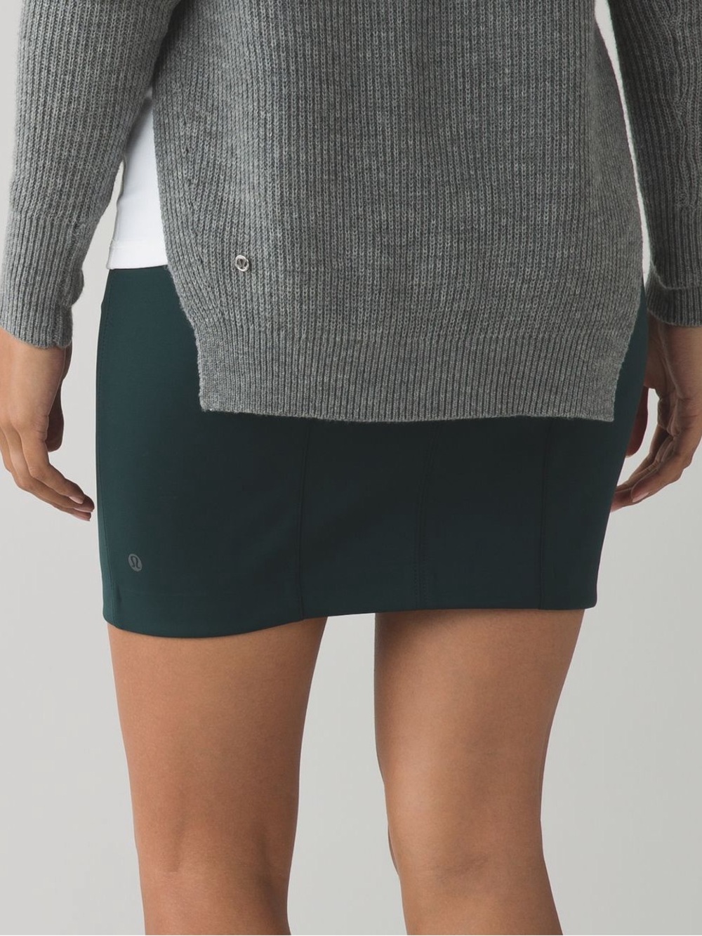 LULULEMON &go Cityfarer Skirt in Dark Fuel Forest Green Size 4 - Picture 5 of 9